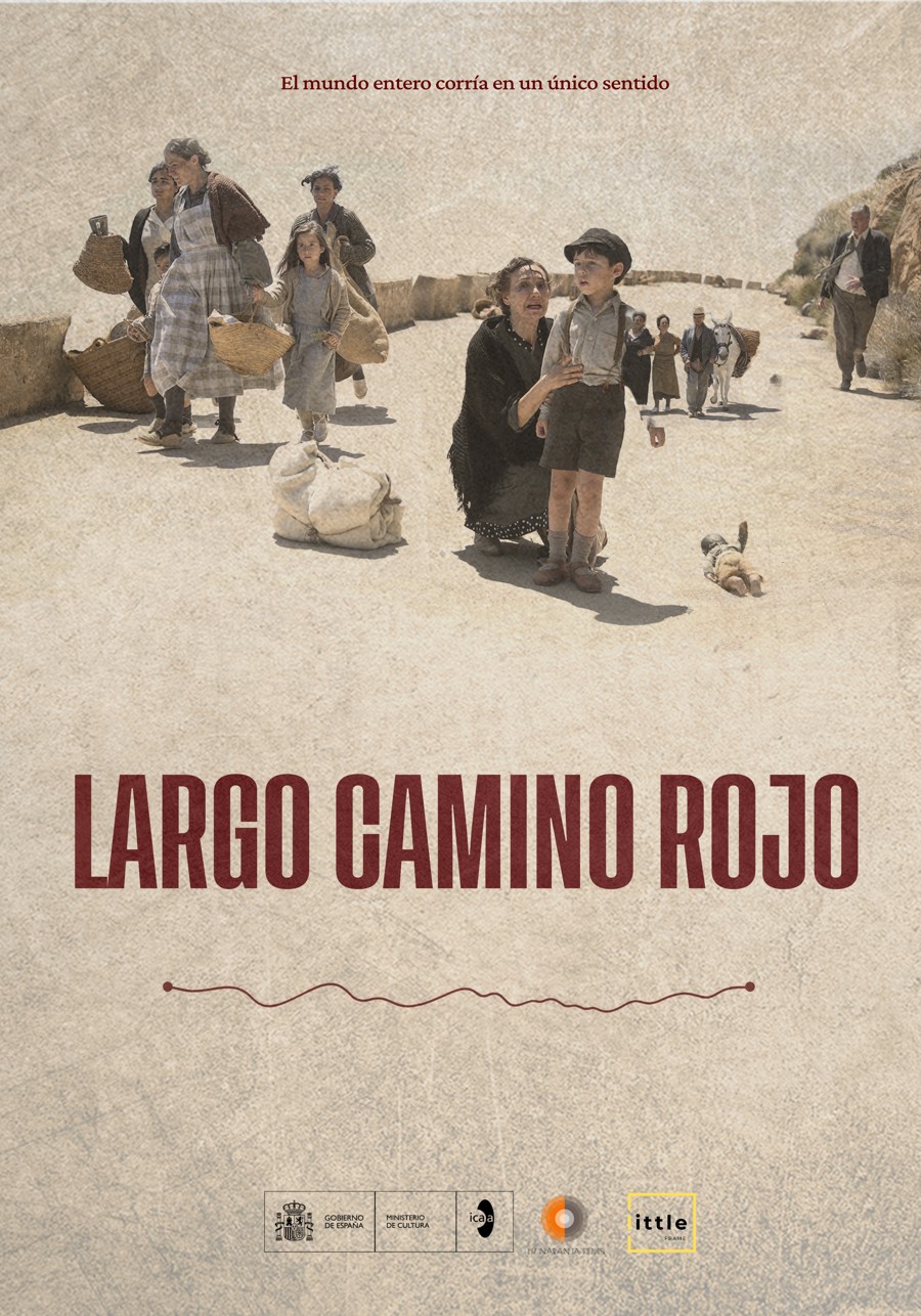 Largo camino rojo
